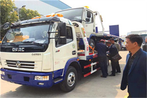乐昌汽车道路救援拖车价格